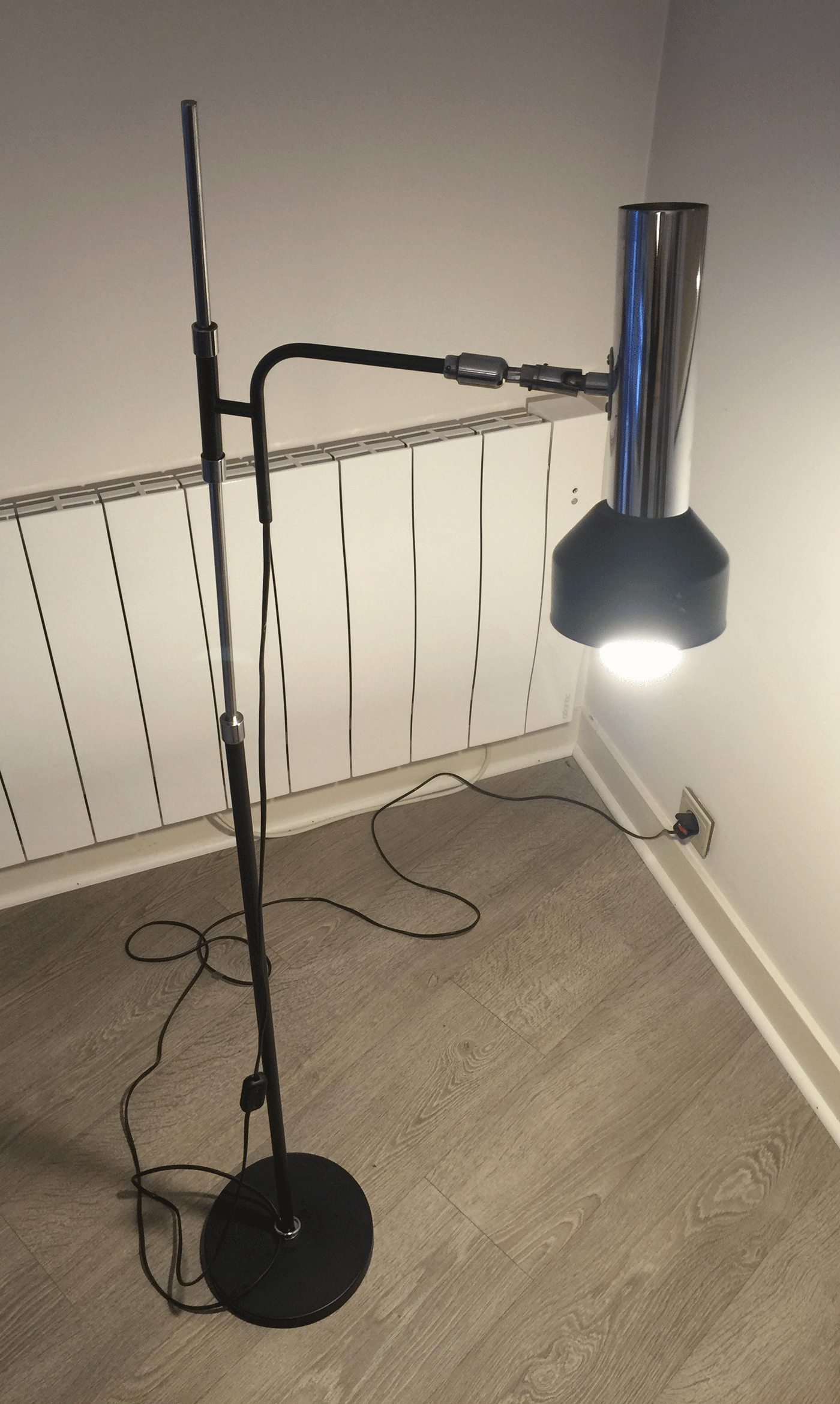 Retro-Lamp-On