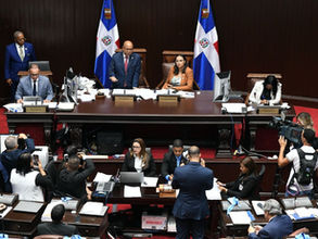 "Tras varios intentos fallidos, diputados aprueban en segunda lectura el polémico Código Penal".
