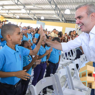Gobierno inicia inauguración de planteles en distintas localidades
