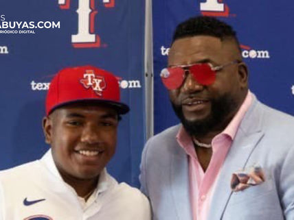 El hijo de David Ortiz se une a los Rangers de Texas.