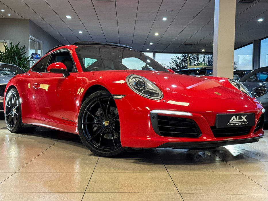 Porsche 911 Carrera Finished in Guards Red with a Full Black Leather Interior. This stunning 991.2 911 Carrera is offered in fantastic condition having covered just 38,100 miles from new.
The car boasts an incredible factory specification including a Glass panoramic sunroof, BOSE sound system, Carrera S alloy wheels and much more.
The car also boasts a Full Porsche & Porsche Specialist Service History. For more details on this fantastic car get in touch with a member of the team today on 01765 522523