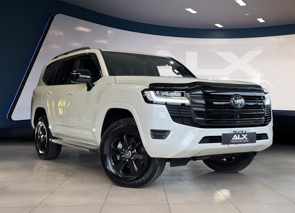 Toyota Land CruiserFor more details on this stunning example get in touch with a member of the team today on 01765 522523.