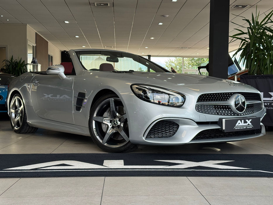 Mercedes-Benz SL Finished in Iridium Silver metallic with a Bengal Red & Black full leather interior.
This stunning one owner SL400 AMG Line V6 is offered in immaculate condition having covered just 33,000 miles from new.
The car is fitted with the highly desirable Airscarf neck level heating and the electrically operated wind deflector along with a plethora of standard features included on this model.