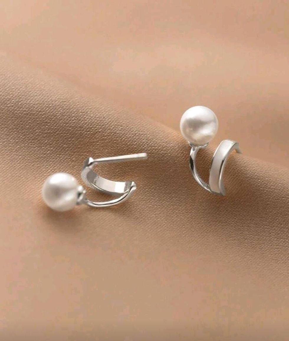 Thumbnail: The grace of transformation pearl drop earrings