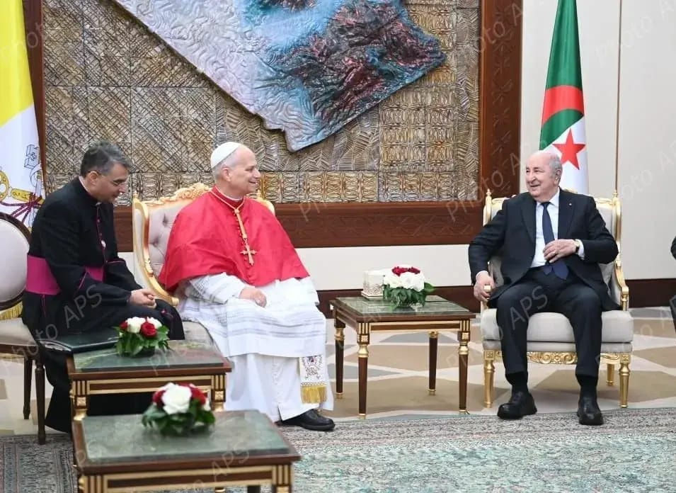 L’Algeria accoglie il Papa e apre la porta della pace