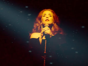 Laura Allegrini cantante italiana rende omaggio alla stella Fairuz