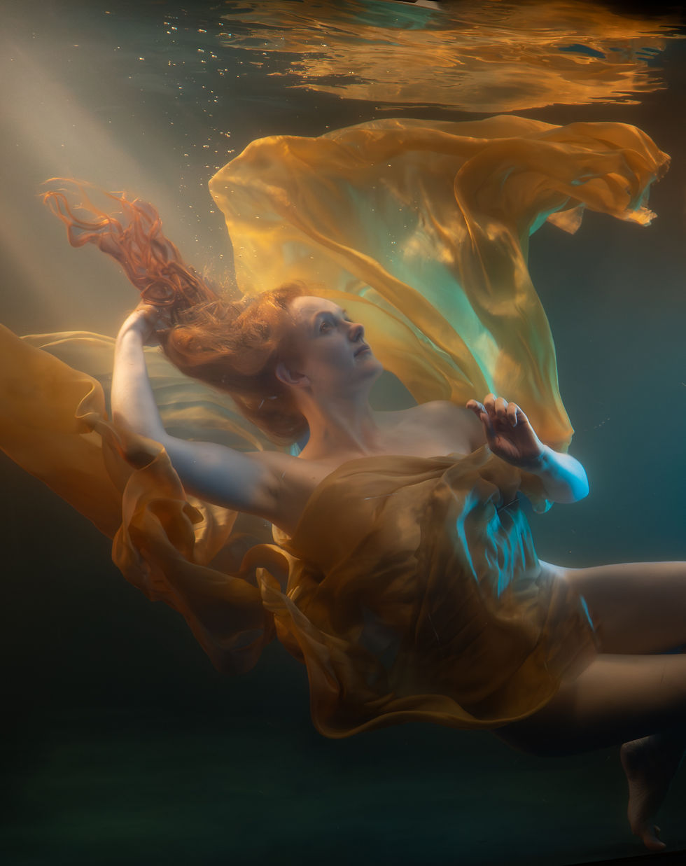 yellow mermaid serie no2-4.JPG