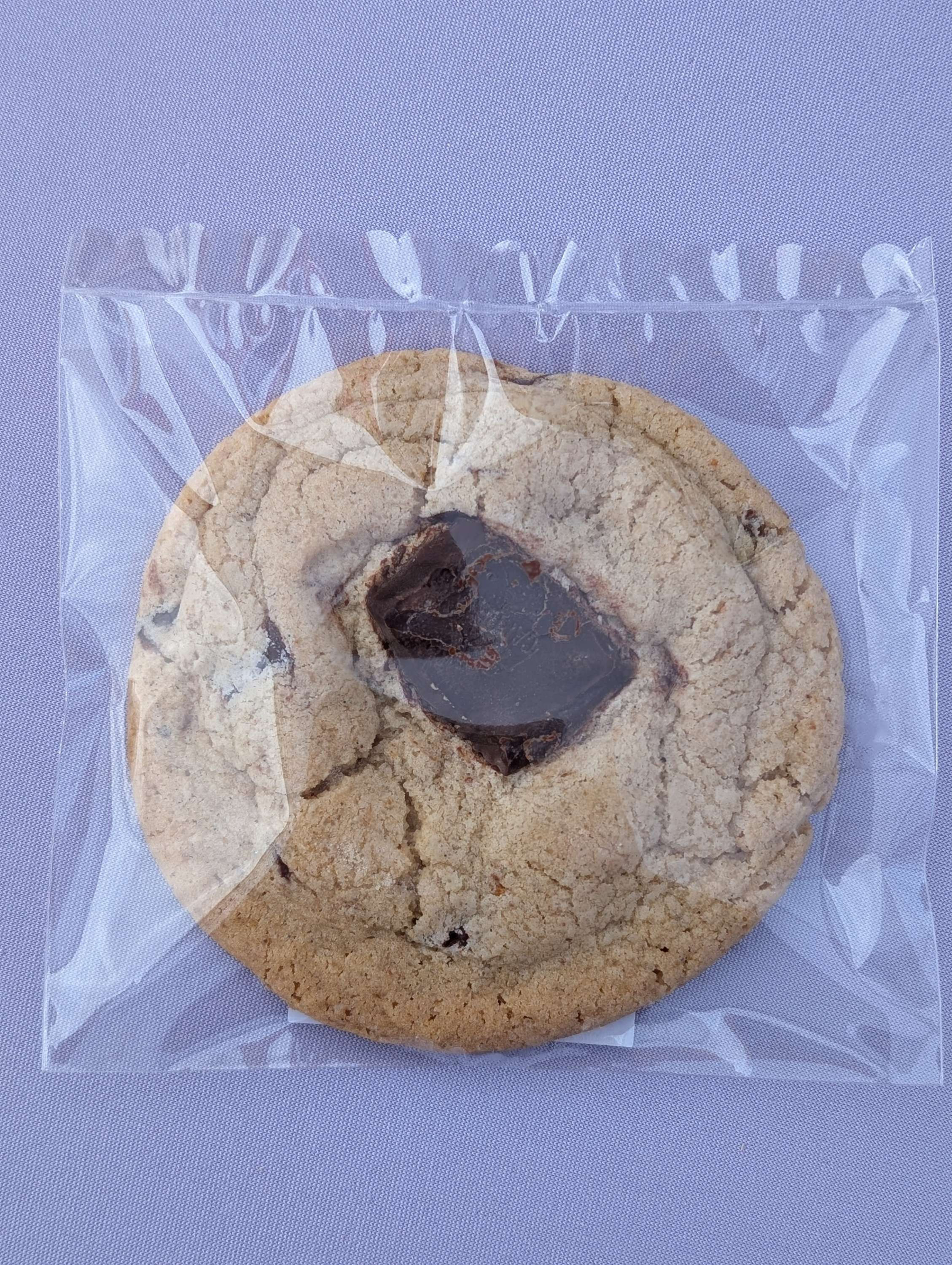 chocolate chunk cookie