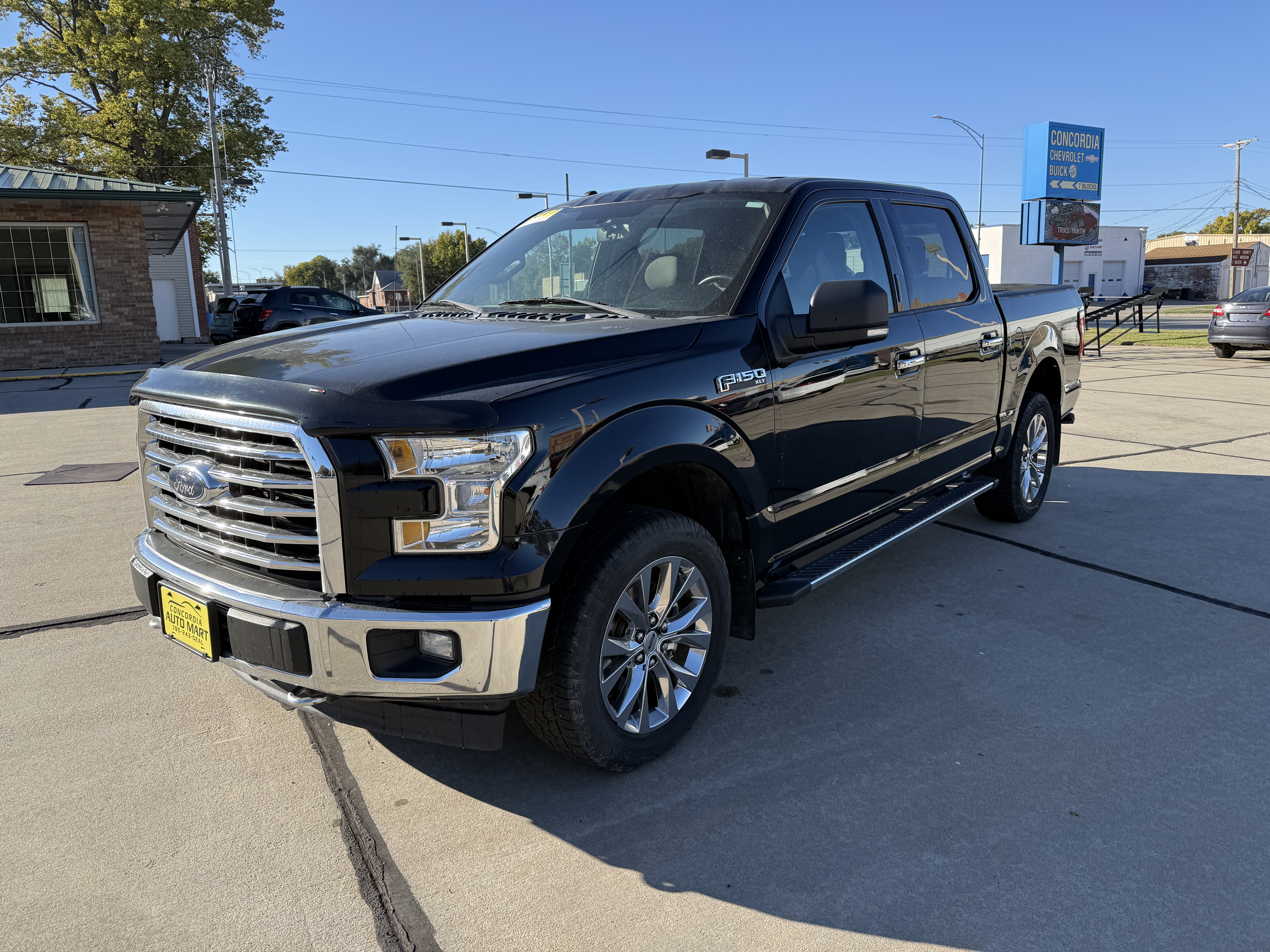 2017 Ford F-150 XLT 4x4 SuperCrew 5-1/2 Box's photo