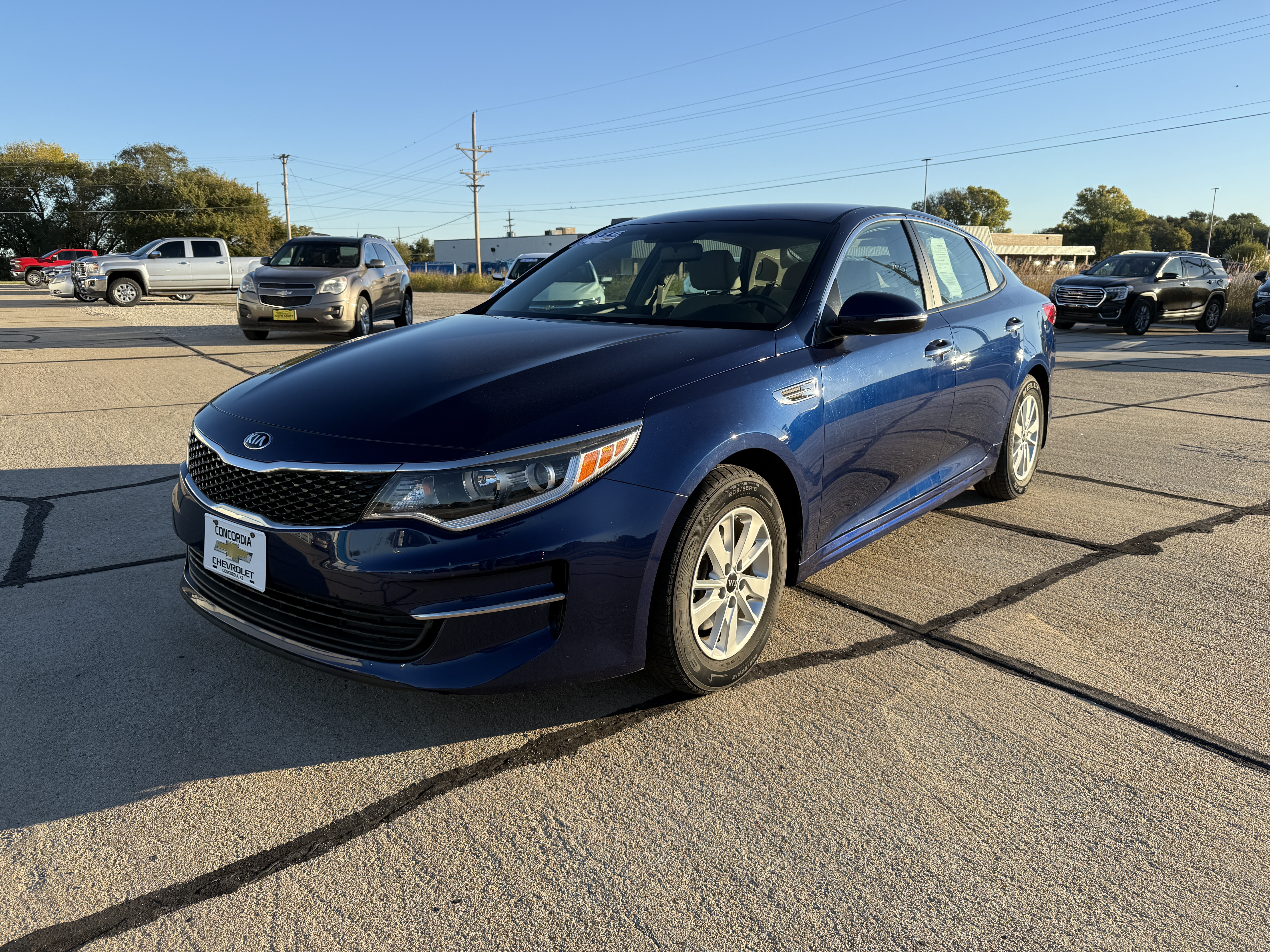 2016 Kia Optima LX AT's photo