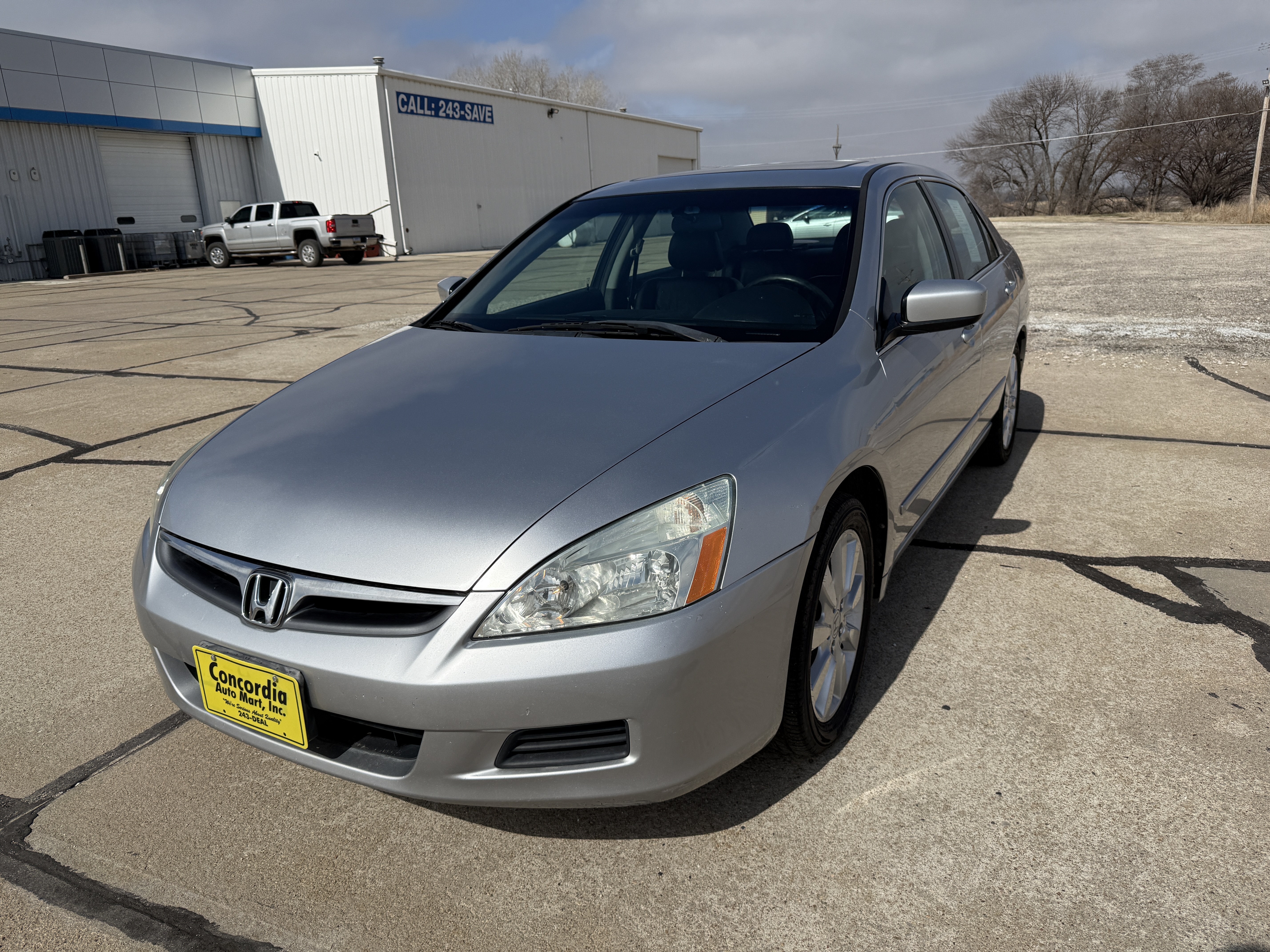 2007 Honda Accord 3.0 EX ULEV 5AT W/Leather Navigation's photo