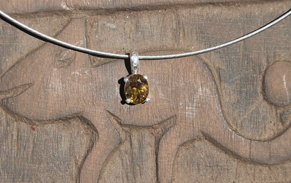 Zircon (pierre naturelle)