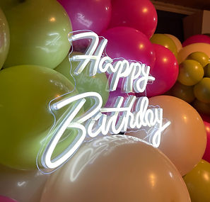 Happy_Birthday skilt