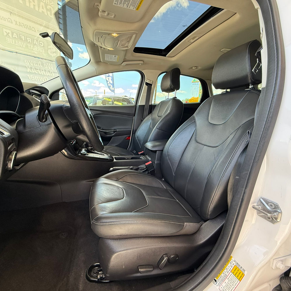 2017 FORD FOCUS TITANIUM HATCHBACK