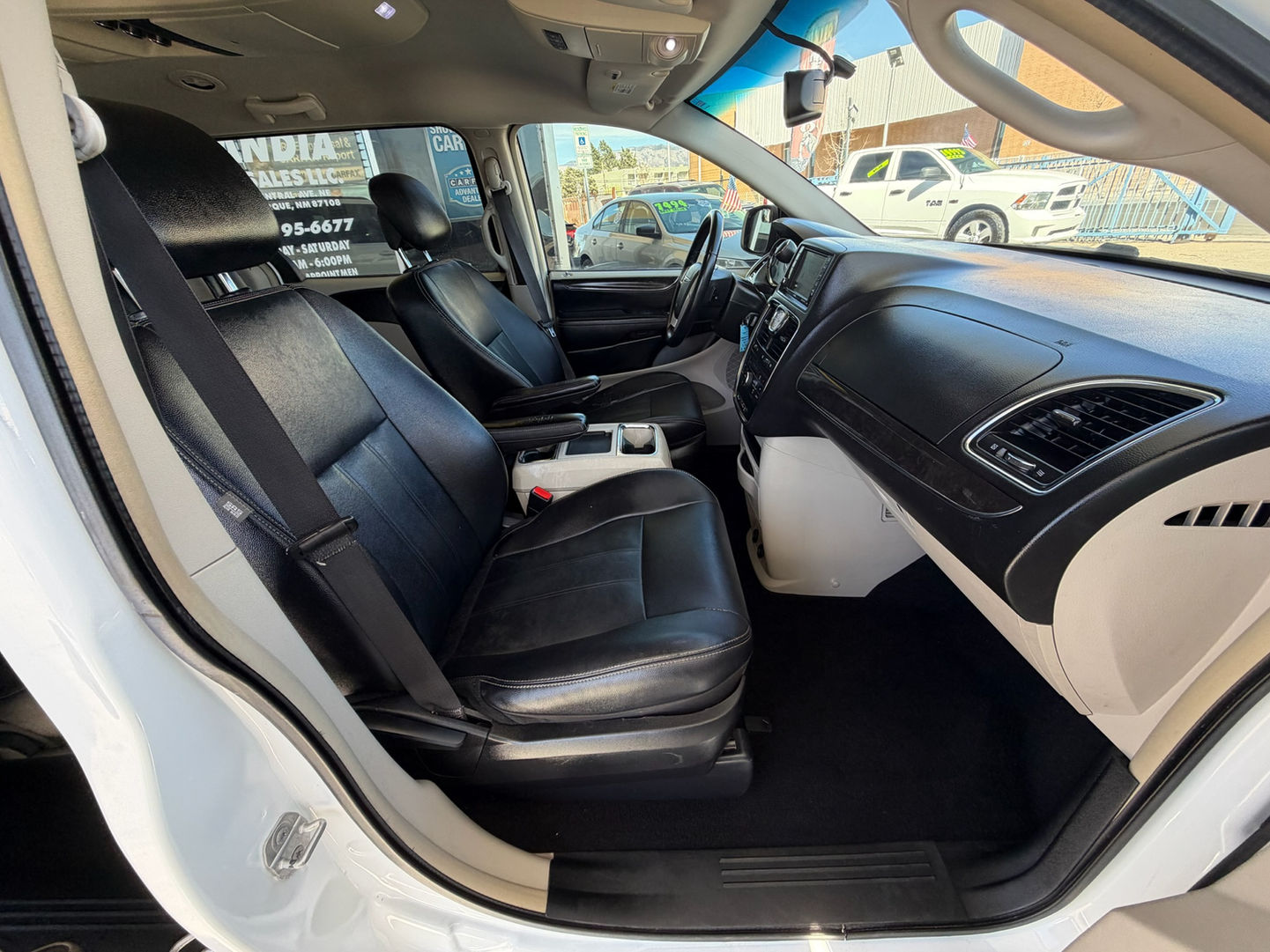 2016 CHRYSLER TOWN & COUNTRY