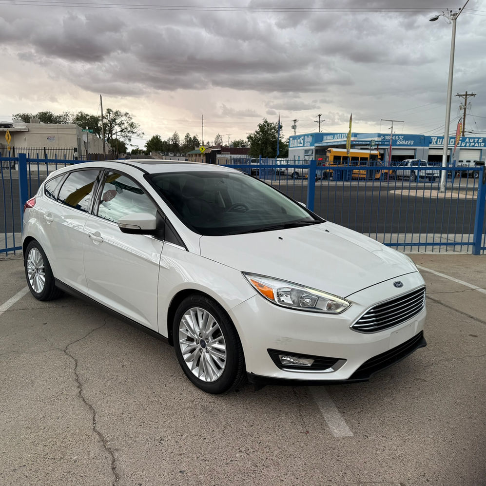 2017 FORD FOCUS TITANIUM HATCHBACK