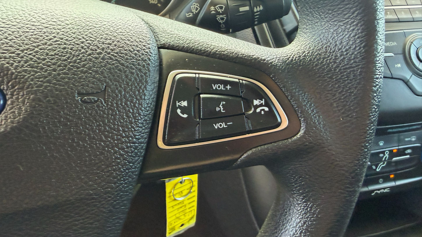 2017 FORD FOCUS SE