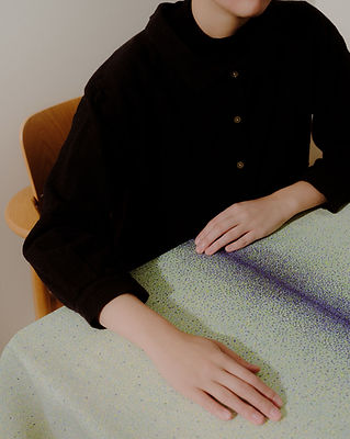 tablecloth_hands copie.jpg