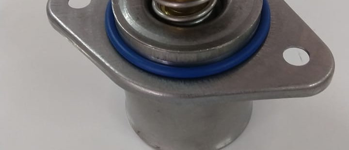 Hotwin Thermostat Kit 71°C (159.8°F) - Compatible With International DT466E, DT530E Engines