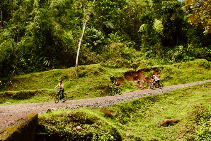 MTB  MANUEL ANTONIO COSTA RICA MOUNTAIN BIKE 