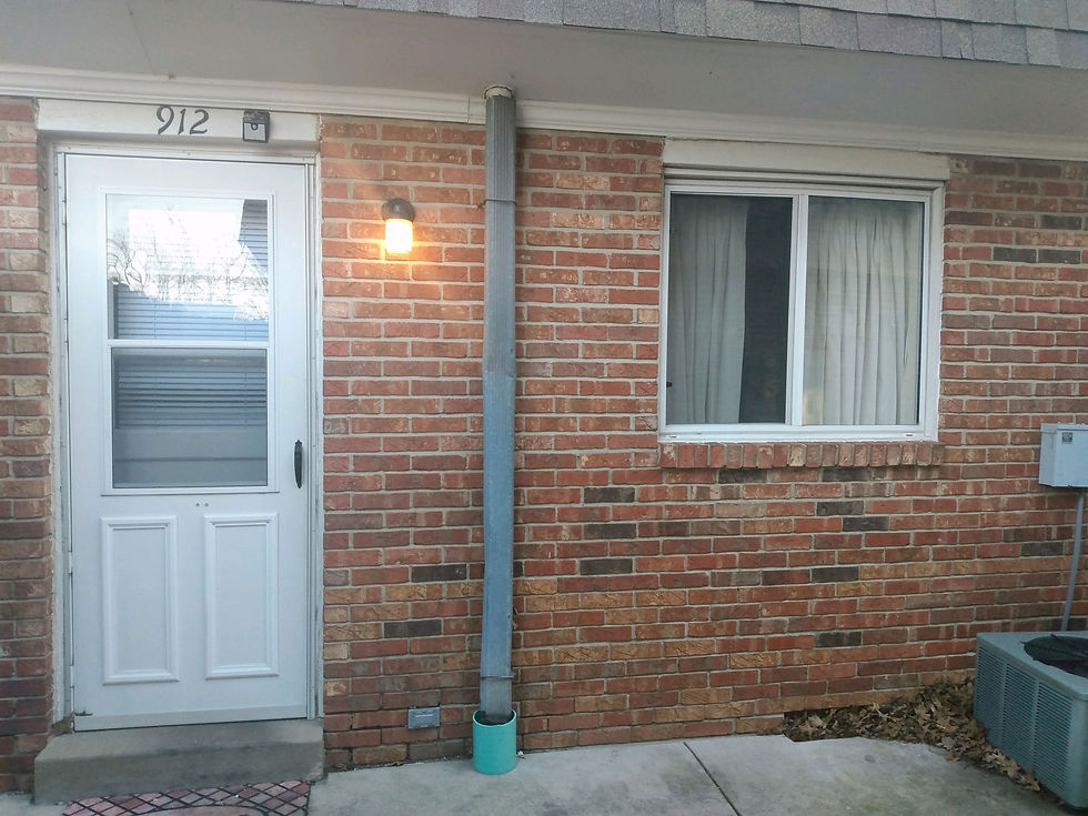 912 east illinois 1