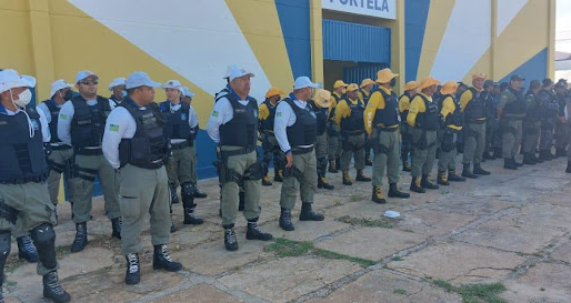 24°BATALHÃO DEFLAGRA OPERAÇÃO RÉVEILLON EM LUÍS CORREIA E CAJUEIRO DA PRAIA