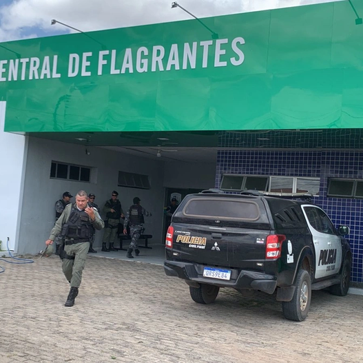 Jovem de Parnaíba é preso suspeito de extorquir prefeito de Bom Princípio do Piauí