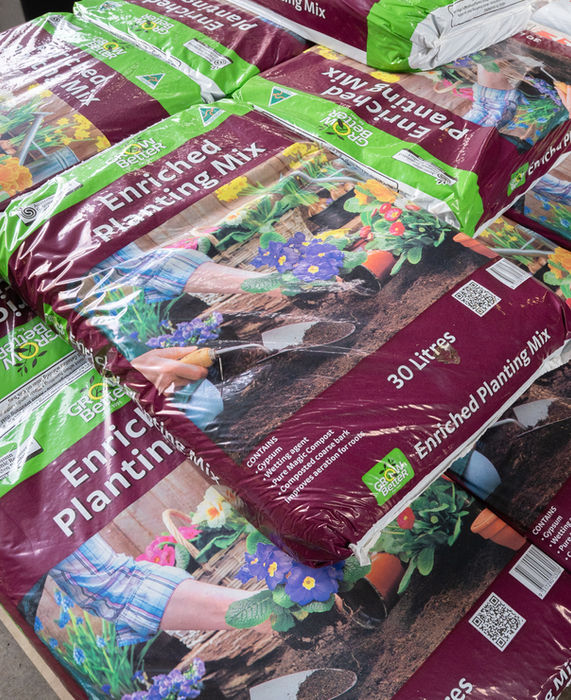 Plant care, fertilisers & soil conditioners at Macedon Nursery.