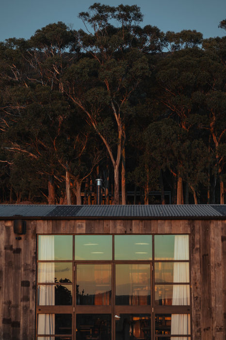 Mount Macedon Winery, Macedon Ranges, Winery Weddings, Cellar Door, Wine Tastings, Events Venue & UUMM Restaurant