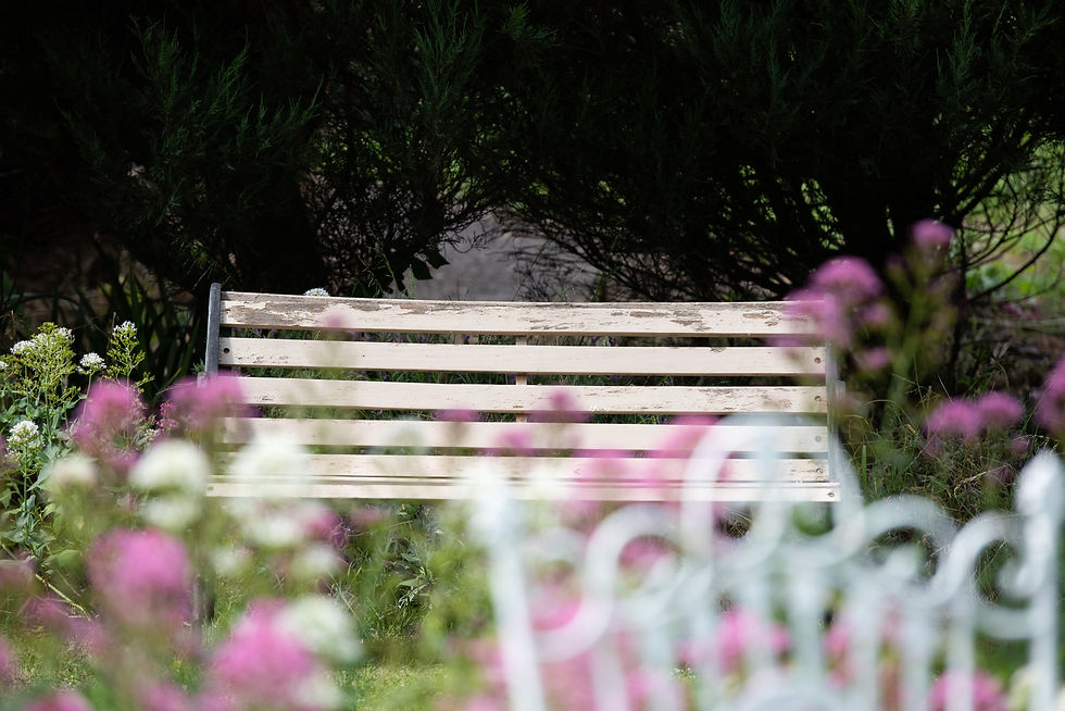 A Guide to Funerals and Memorial Services for Large Groups in Melbourne