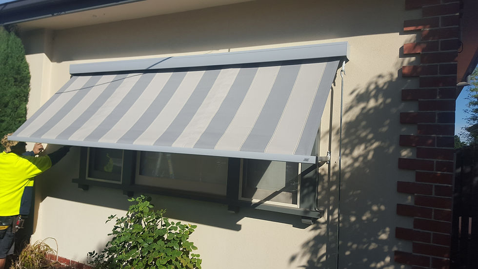 Macedon Ranges Awnings, Blinds & Curtains. Local, custom, expert installation.