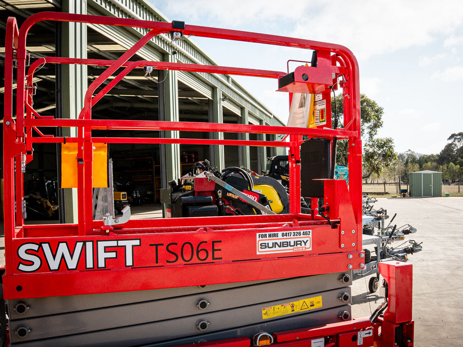 Sunbury Hire dry hire excavator, skid steer and loader equipment for hire in Sunbury, Gisborne and Macedon Ranges