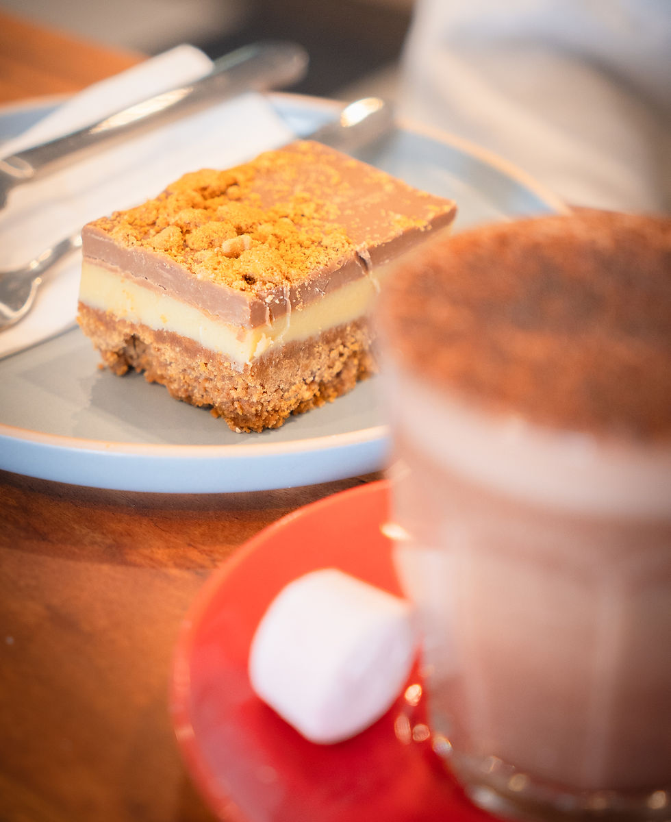 McQueens Woodfired Pizza Woodend | Dine in, takeaway, delivery | Coffee, Cake, Panini, Fully Licensed