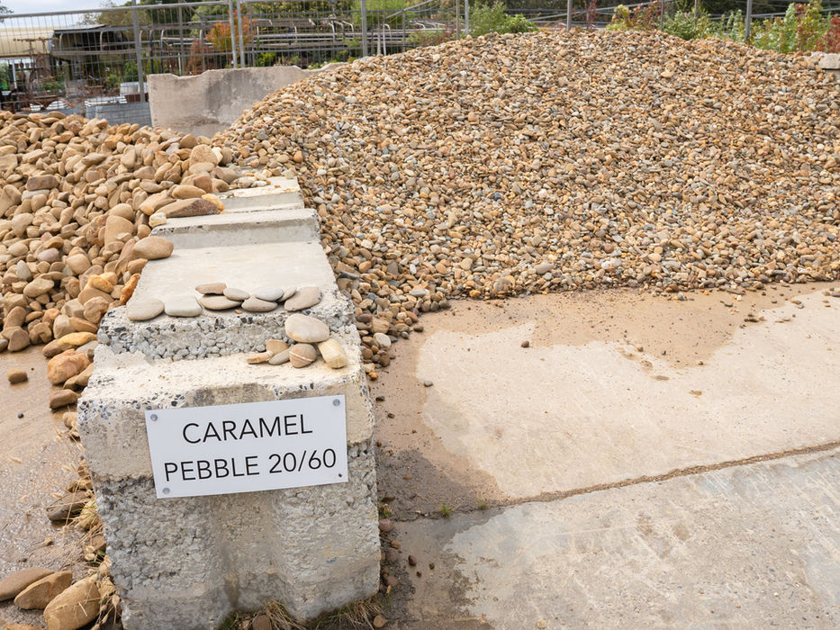 Landscaping supplies – soil, mulch & pavers at Macedon Nursery.