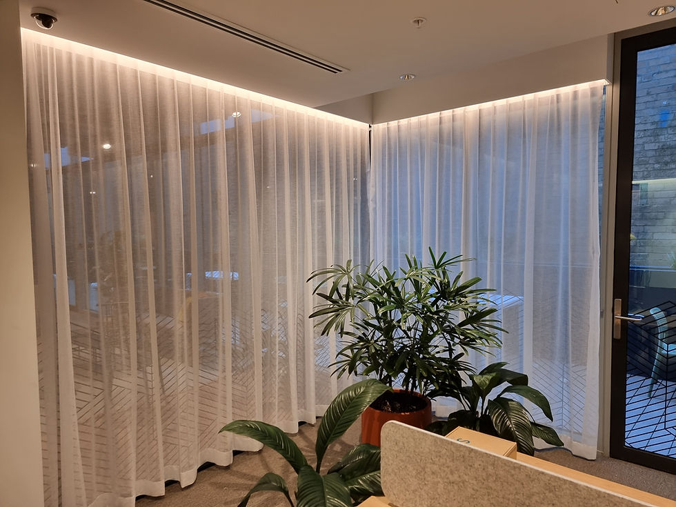 Macedon Ranges Awnings, Blinds & Curtains. Local, custom, expert installation.