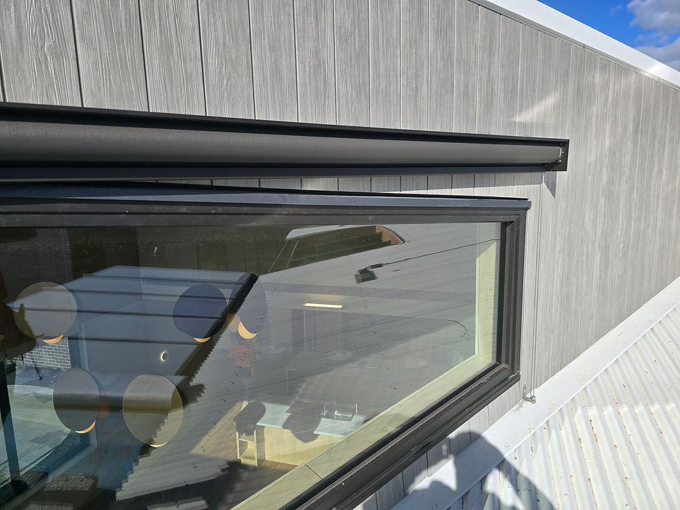 Macedon Ranges Awnings, Blinds & Curtains. Local, custom, expert installation.