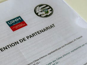 Signature d'une convention tripartite entre le GDD 22, le MEDEF 22 et l'UIMM 22.