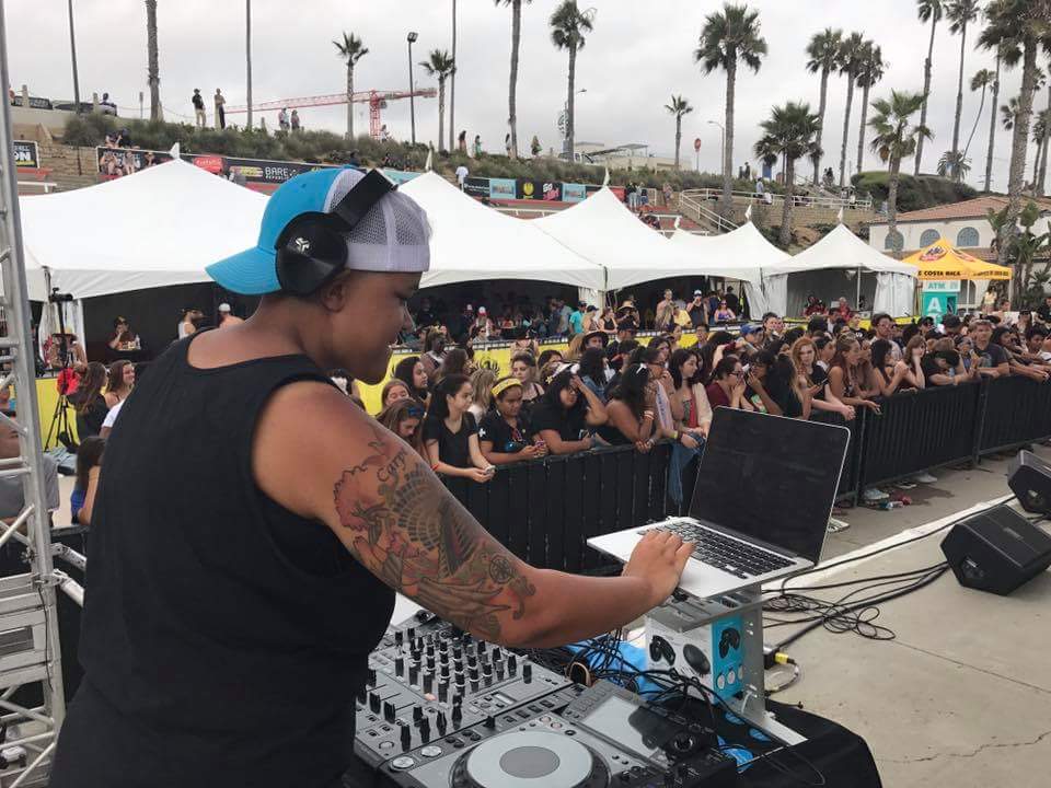 RESIDENT DJ - DJ DOPAMINE