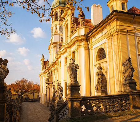 praguewithmartinaloreta.JPEG