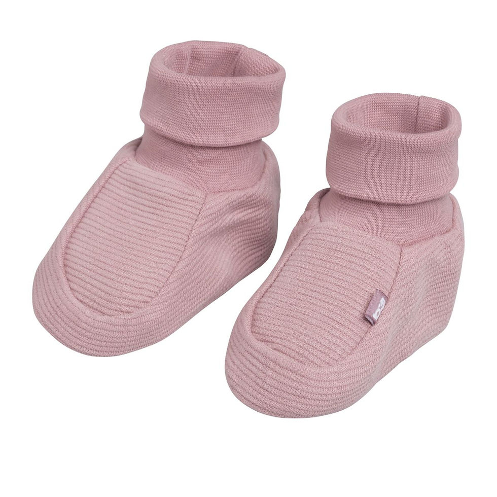 Alt Rosa Baby Booties Pure aus Bio-Baumwolle – Vorderansicht