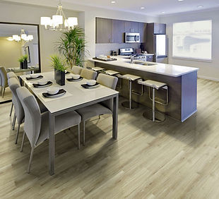 cozinha-piso-vinilico-amadeirado-claro-scaled.jpg