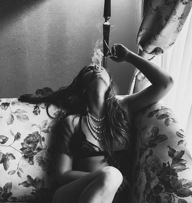 Miniature : Alex Manchev - Please let me have a smoke