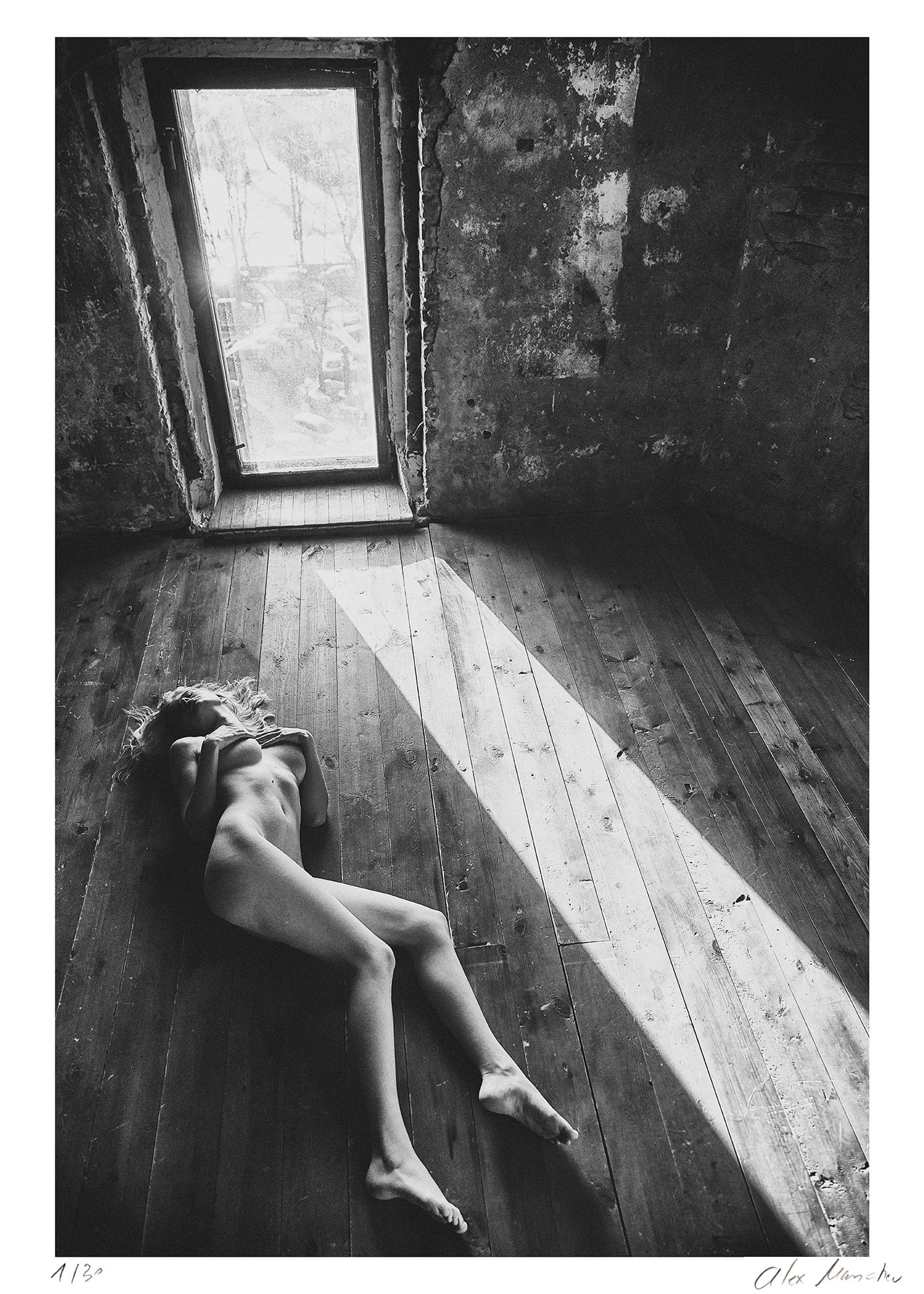 Alex Manchev - Cold light of morning