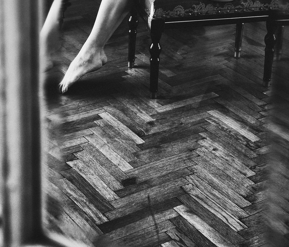 Thumbnail: Alex Manchev - Alone but not lonely