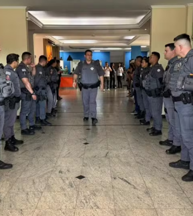 PM que morreu em acidente de moto com caminhão havia acabado de descobrir que seria pai