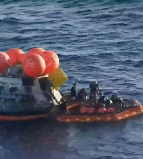 NASA divulga imagens da retirada dos astronautas da Artemis II