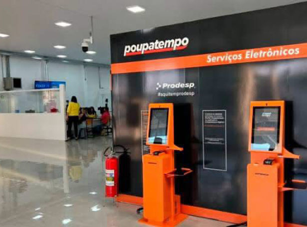 Homem é levado à delegacia após alerta de mandado judicial no Poupatempo de Votorantim