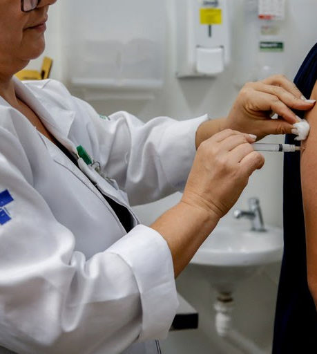 Vacinação contra HPV é prorrogada até dezembro de 2025 para adolescentes de 15 a 19 anos
