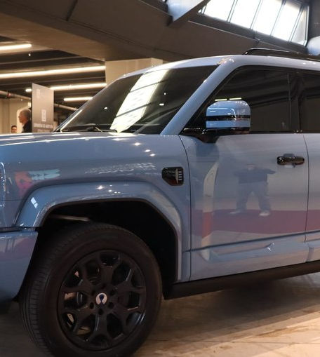 Denza estreia no Brasil com o SUV B5 como primeiro modelo