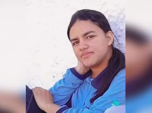 Mulher é morta com quase 20 facadas